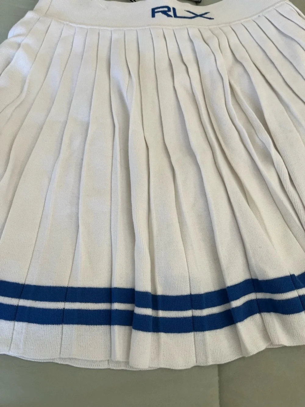 Ralph Lauren RLX Cream Pleated Tennis Skort with Blue Stripe size small - Picture 9 of 10